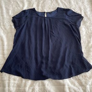 Torrid Top Navy Blue w/ polka dots Size 4